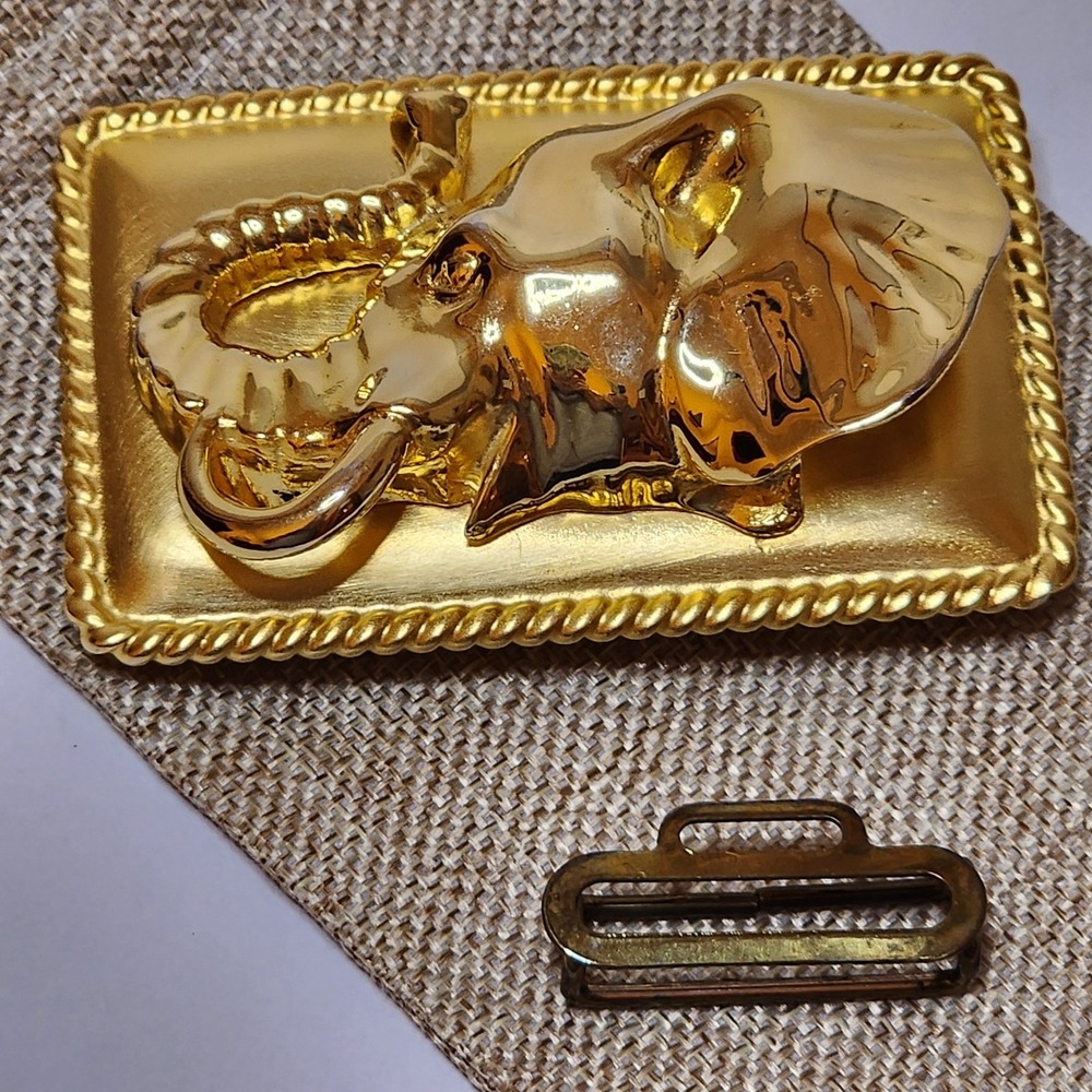 Vintage Gold Tone Metal Elephant Head Rectangular Belt Buckle 3" x 2 1/8"